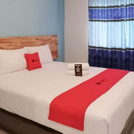 Отель Reddoorz @ Jalan Brigjend Katamso Medan 2 Экстерьер фото
